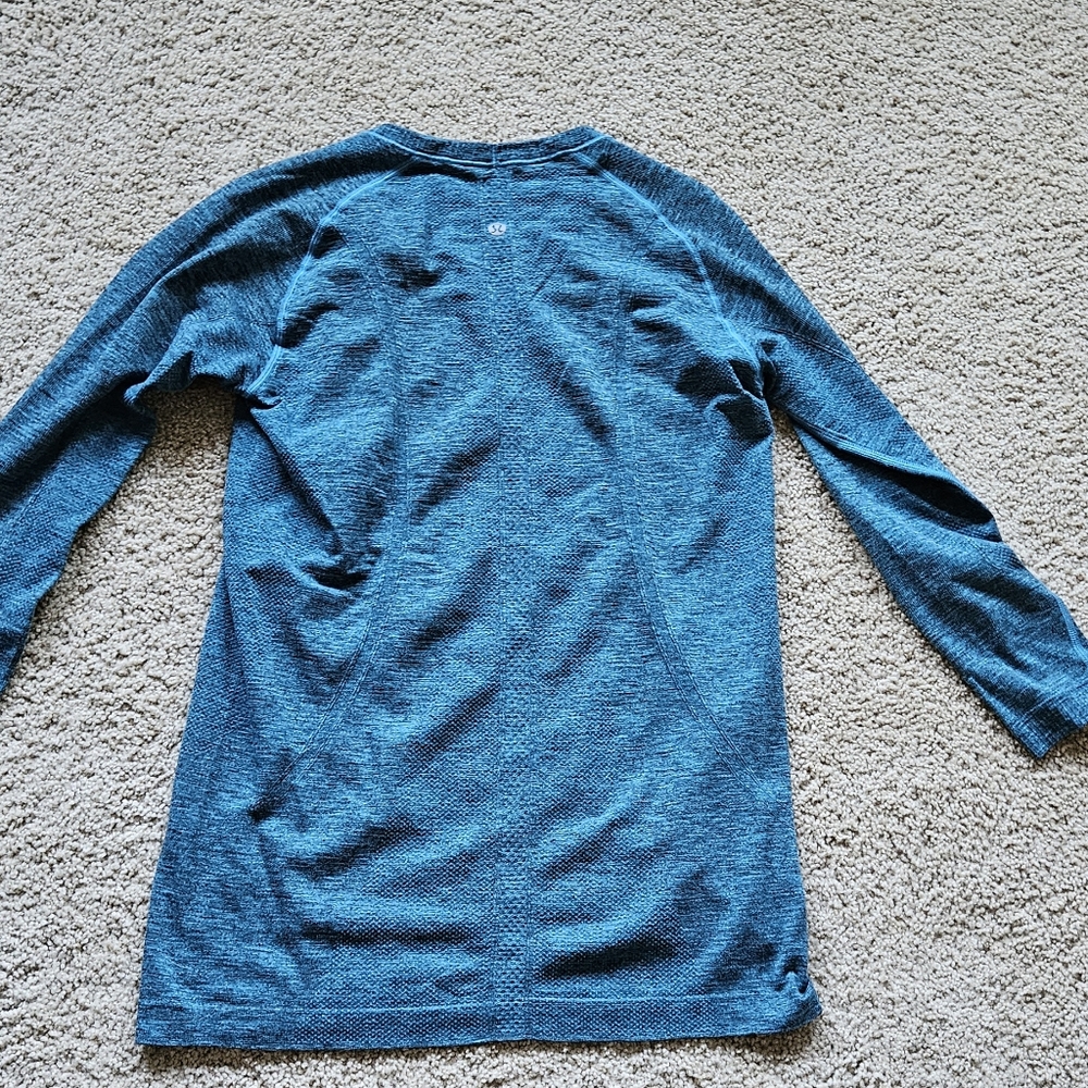 Lululemon - Picture 2 of 3